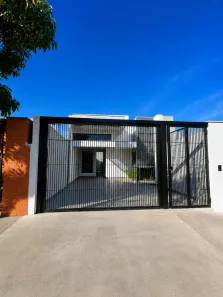 Casa com 3 Quartos à venda, 114m² no Jardim Tropical, Maringá