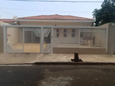 Casa com 3 Quartos à venda, 100m² no Professor José Augusto da Silva Ribeiro, Marília