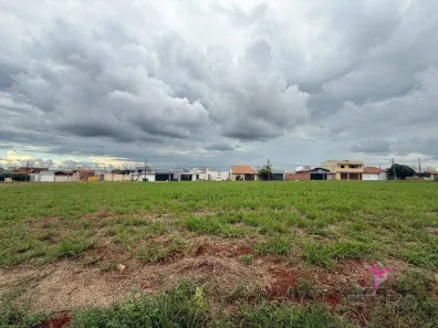 Lote/Terreno à venda, 250m² no Jardim Residencial Altos da Santa Rita, Leme