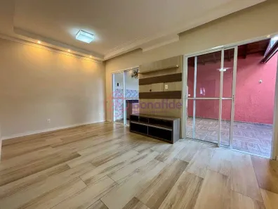 Casa com 3 Quartos à venda, 97m² no Jardim Colônia, Jundiaí