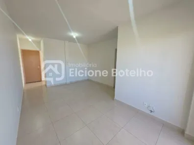 Apartamento com 3 Quartos para alugar, 78m² no Presidente Roosevelt, Uberlândia