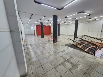 Galpão/Depósito/Armazém para alugar, 261m² no Centro, Uberaba
