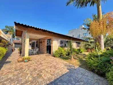 Casa com 4 Quartos à venda, 240m² no Torres, Torres