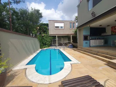 Sobrado com 4 Quartos para alugar, 392m² no Vila Madalena, São Paulo