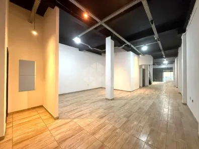 Ponto Comercial para alugar, 208m² no Cidade Baixa, Porto Alegre