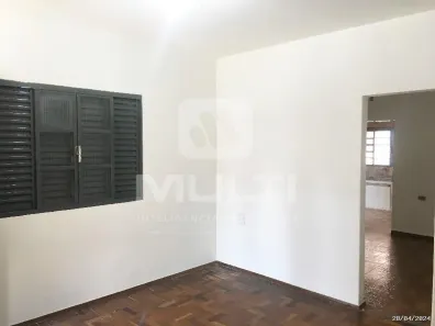 Casa com 4 Quartos à venda, 215m² no Tabajaras, Uberlândia