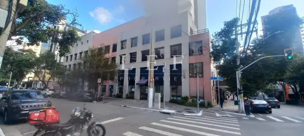 Prédio Comercial para alugar, 800m² no Itaim Bibi, São Paulo