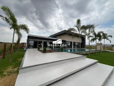 Fazenda/Sítio com 4 Quartos à venda, 1573m² no Centro, Guapó