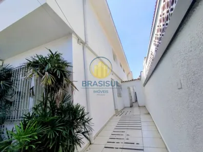 Imóvel Comercial com 6 Quartos para alugar, 230m² no Jardim dos Lagos, São Paulo
