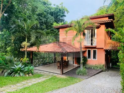 Casa de Condomínio com 4 Quartos à venda, 270m² no Maria Paula, São Gonçalo