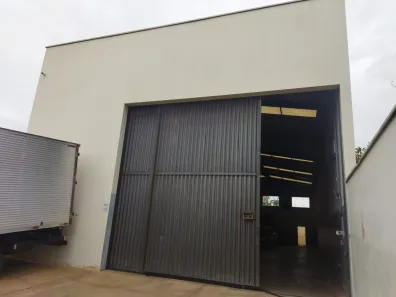 Galpão/Depósito/Armazém com 1 Quarto à venda, 319m² no São Judas Tadeu, Saltinho
