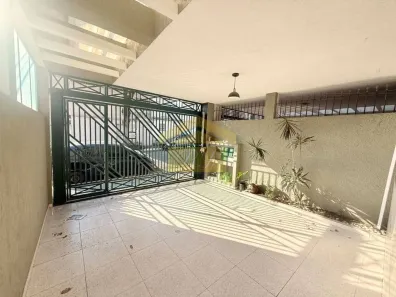 Casa com 3 Quartos para alugar, 150m² no Parque Jabaquara, São Paulo