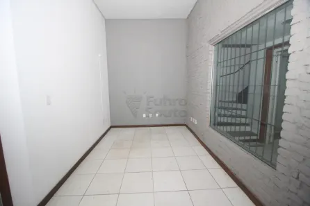 Prédio Comercial para alugar, 235m² no Centro, Pelotas