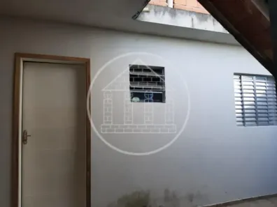 Casa com 3 Quartos à venda, 200m² no Jardim dos Álamos, São Paulo