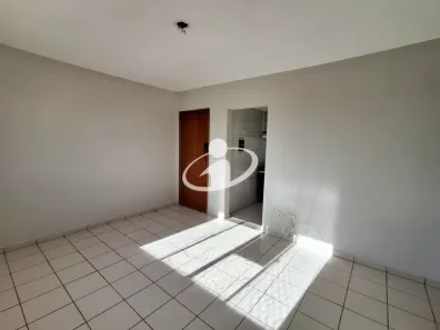 Apartamento com 2 Quartos para alugar, 45m² no Alto Umuarama, Uberlândia