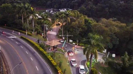 Lote/Terreno à venda, 845m² no São Pedro, Juiz de Fora