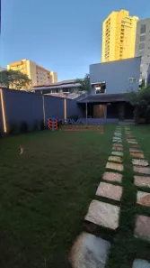 Sobrado com 3 Quartos à venda, 180m² no Vila Rosa, Goiânia