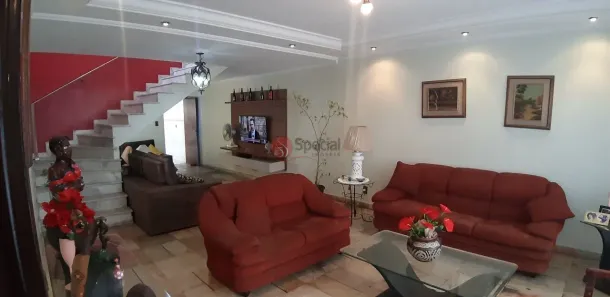 Sobrado com 3 Quartos à venda, 250m² no Vila Nova Manchester, São Paulo