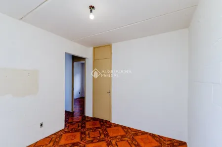 Apartamento com 2 Quartos para alugar, 40m² no Rubem Berta, Porto Alegre