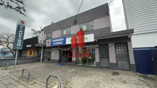 Ponto Comercial para alugar, 330m² no Bacacheri, Curitiba