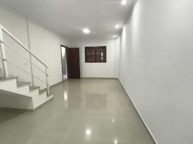 Sobrado com 2 Quartos à venda, 142m² no Maracanã, Praia Grande