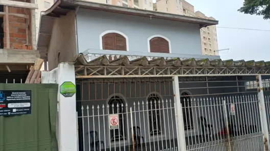 Casa com 3 Quartos para alugar, 240m² no Vila Industrial, São José dos Campos