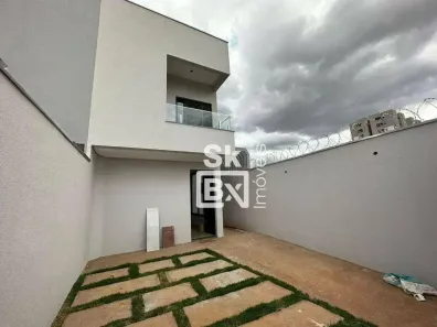 Casa com 3 Quartos à venda, 106m² no Laranjeiras, Uberlândia