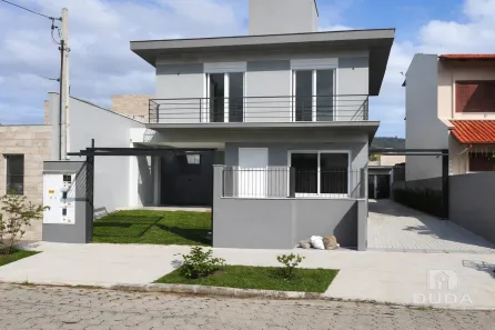 Sobrado com 3 Quartos à venda, 160m² no Córrego Grande, Florianópolis
