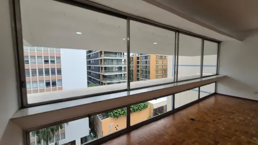 Apartamento com 3 Quartos para alugar, 200m² no Cerqueira César, São Paulo
