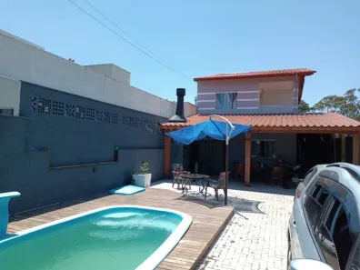 Sobrado com 3 Quartos à venda, 170m² no São João do Rio Vermelho, Florianópolis