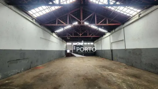Galpão/Depósito/Armazém para alugar, 255m² no Paulista, Piracicaba
