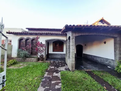 Casa com 3 Quartos para alugar, 282m² no Vila Santa Cecília, Volta Redonda
