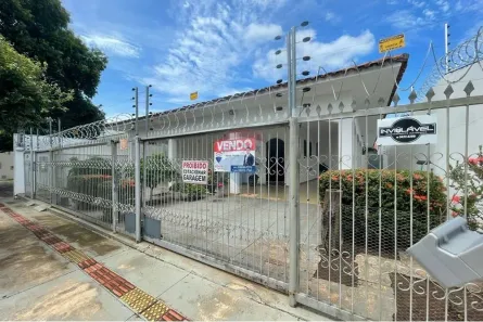 Imóvel Comercial com 4 Quartos à venda, 341m² no Centro, Rondonópolis