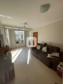 Apartamento com 3 Quartos à venda, 100m² no Santa Mônica, Uberlândia