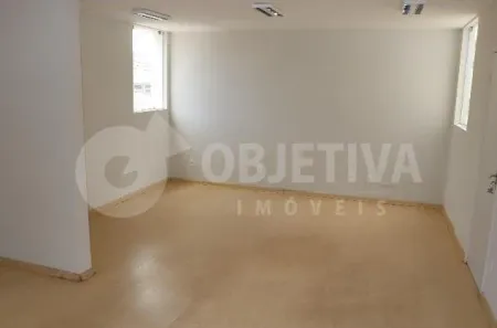 Imóvel Comercial com 1 Quarto para alugar, 529m² no Lídice, Uberlândia