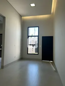 Casa com 3 Quartos à venda, 98m² no Novo Mundo, Uberlândia