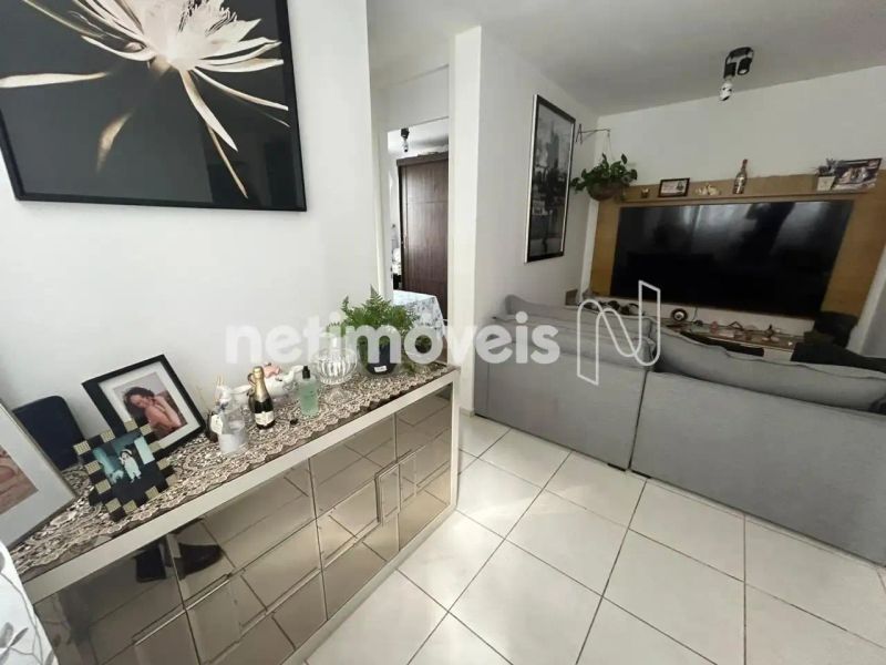 Apartamento com 2 quartos — Palmeiras, Belo Horizonte