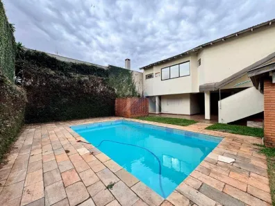 Casa com 4 Quartos à venda, 350m² no Itamarati, Londrina