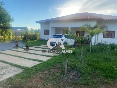 Casa com 4 Quartos à venda, 193m² no Centro, Hidrolândia
