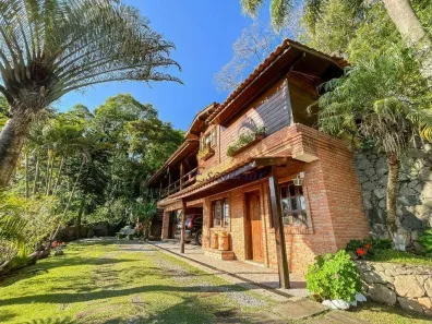 Casa de Condomínio com 3 Quartos à venda, 400m² no Cumbari, Mairiporã
