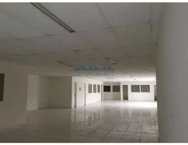 Galpão/Depósito/Armazém para alugar, 2000m² no Benfica, Rio de Janeiro