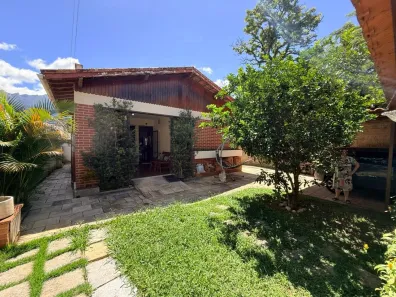 Casa com 5 Quartos à venda, 224m² no Alto, Teresópolis