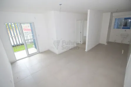 Apartamento com 2 Quartos para alugar, 55m² no Centro, Pelotas