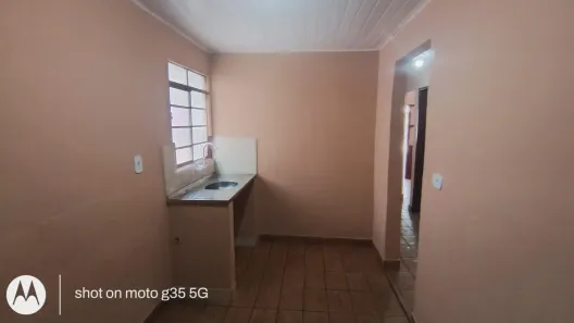 Casa com 2 Quartos para alugar, 80m² no Ceilândia Sul, Brasília