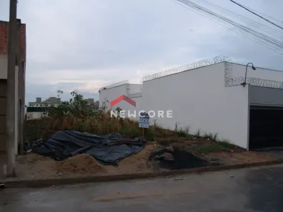 Lote/Terreno à venda, 250m² no Jardim Europa, Uberlândia