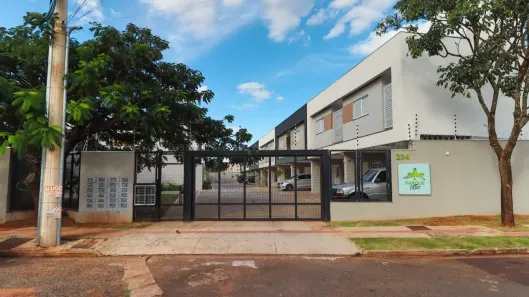 Sobrado com 2 Quartos para alugar, 102m² no Chácara Cachoeira, Campo Grande