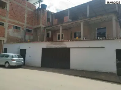 Casa com 2 Quartos à venda, 295m² no Lajinha, Lajinha