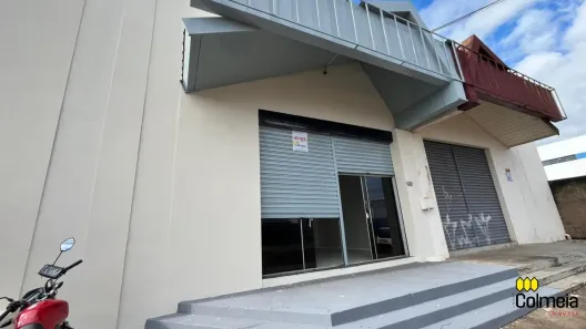 Casa com 2 Quartos para alugar, 317m² no Coronel Antonino, Campo Grande