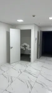 Sala Comercial à venda, 30m² no Teresópolis, Porto Alegre