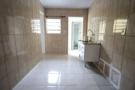 Casa com 1 Quarto para alugar, 30m² no Vila Lucinda, Santo André